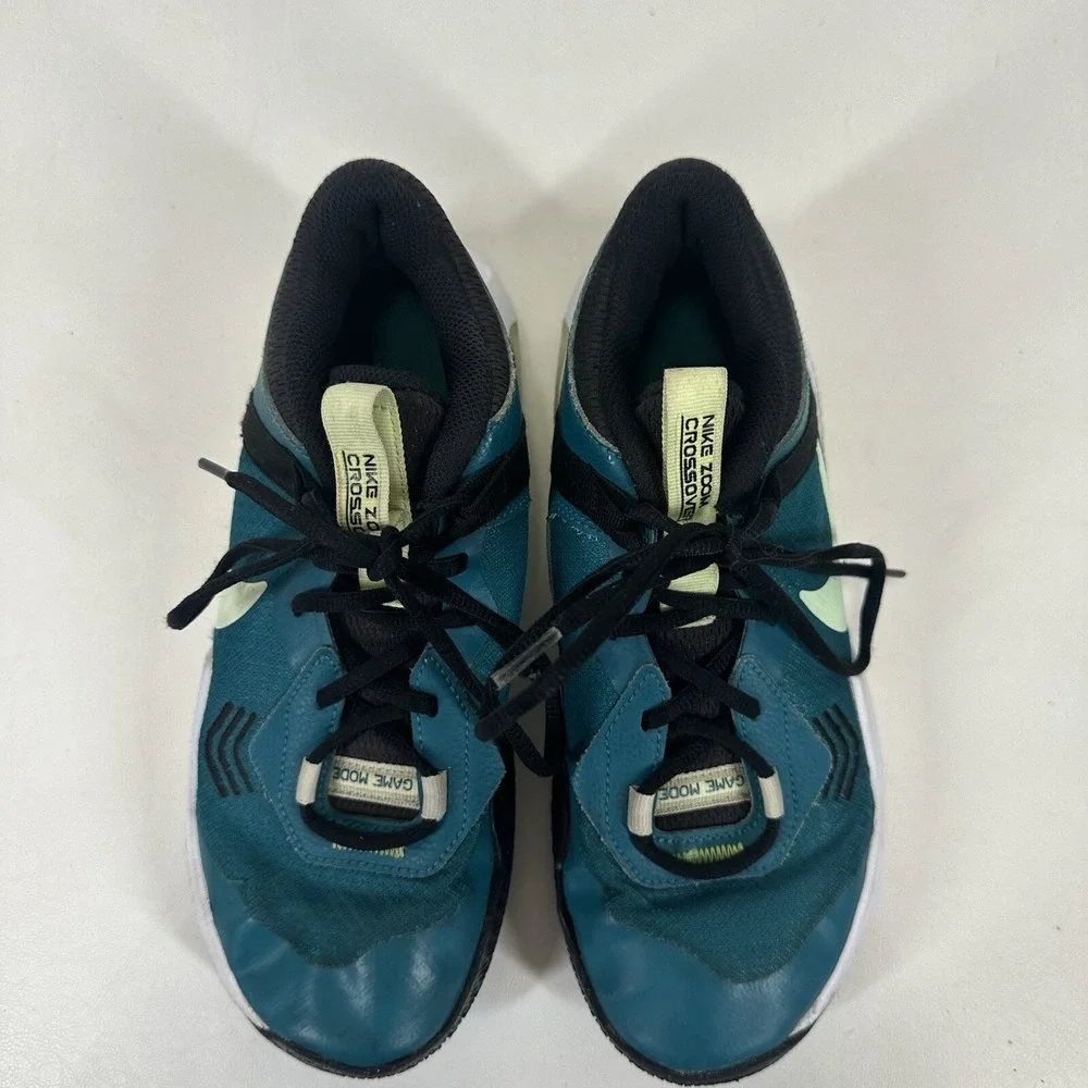 Nike boys air